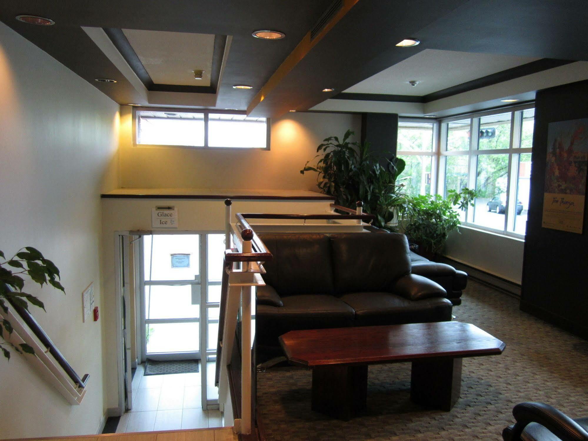 Auberge De La Gare Gatineau Exteriör bild